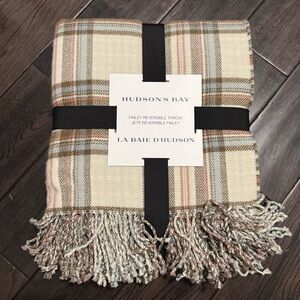Hudson's Bay Plaid Throw Blanket - Cream and Brown